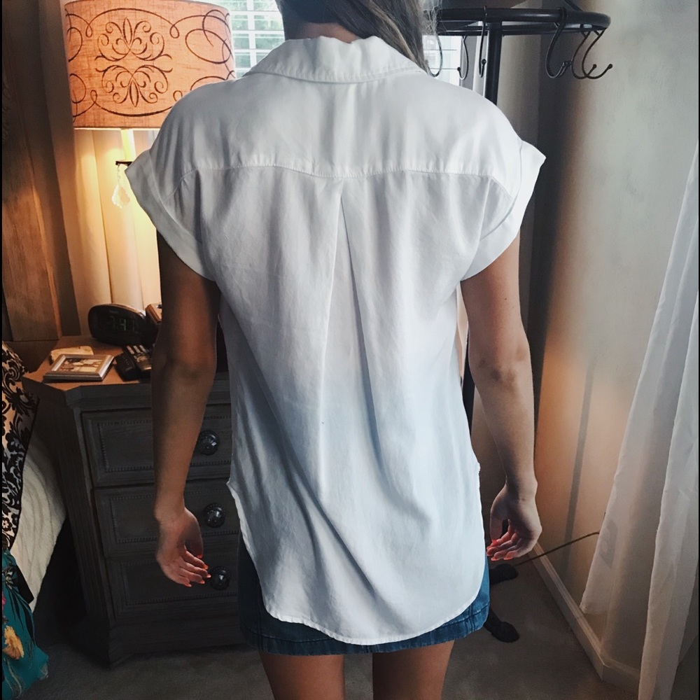 White, Collared Top - image 2